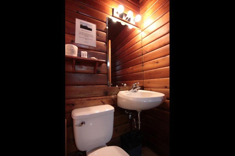 Miette Hot Springs Bungalows Jasper Extérieur photo