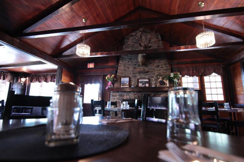 Miette Hot Springs Bungalows Jasper Extérieur photo